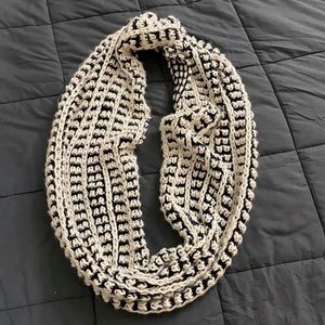 Knitted infinity scarf